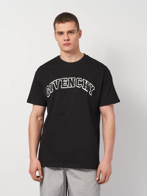 Мужские футболки Givenchy